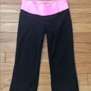 Lululemon gather & grow crop